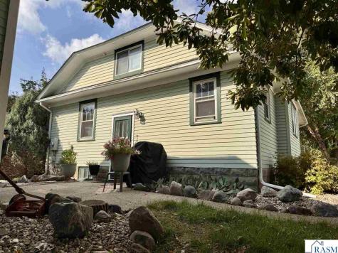 210 W Elm Street St. Peter MN 56082