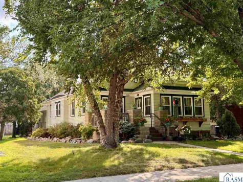 210 W Elm Street St. Peter MN 56082