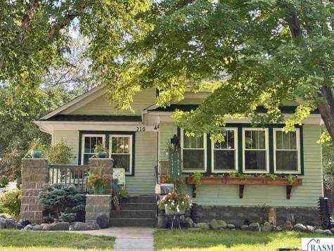 210 W Elm Street St. Peter MN 56082
