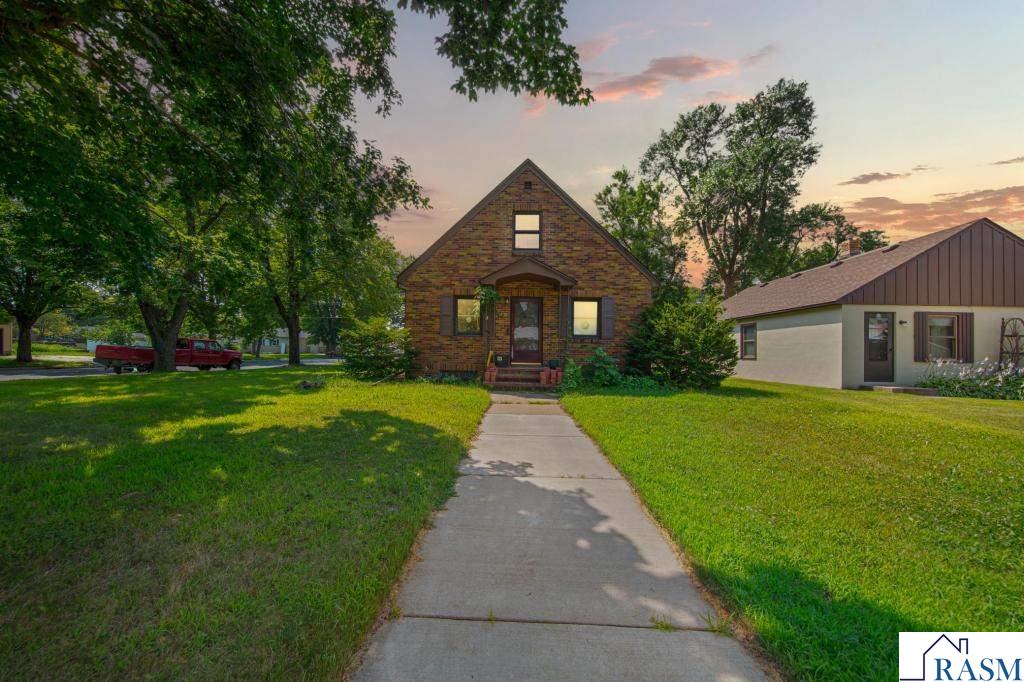 116 E Clinton Street Arlington MN 55307