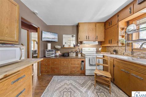 116 E Clinton Street Arlington MN 55307