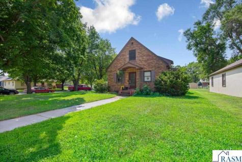 116 E Clinton Street Arlington MN 55307