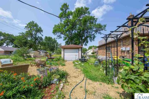 116 E Clinton Street Arlington MN 55307