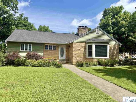 31 E Lake Avenue Minnesota Lake MN 56068