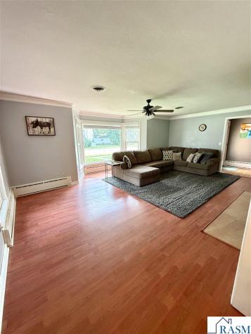 31 E Lake Avenue Minnesota Lake MN 56068