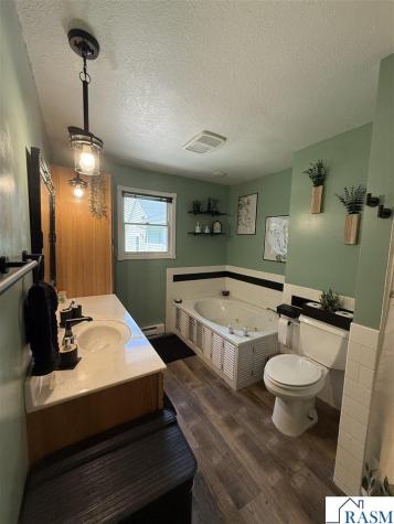 31 E Lake Avenue Minnesota Lake MN 56068