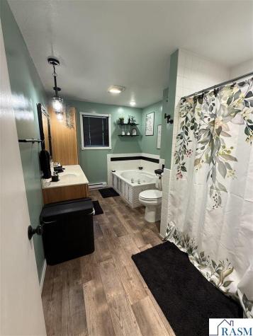 31 E Lake Avenue Minnesota Lake MN 56068
