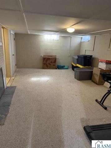 31 E Lake Avenue Minnesota Lake MN 56068