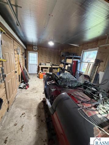 31 E Lake Avenue Minnesota Lake MN 56068
