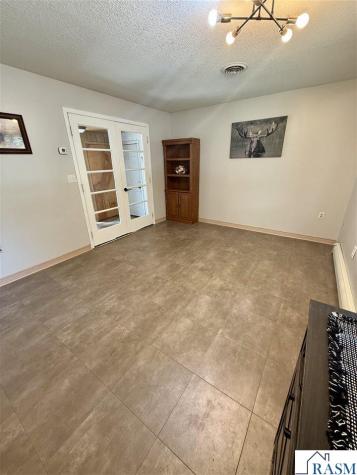 31 E Lake Avenue Minnesota Lake MN 56068