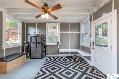 703 N 6th Street Mankato MN 56001