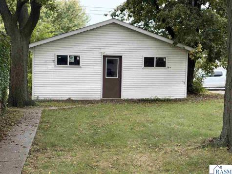 1008 Broadway Street South New Ulm MN 56073
