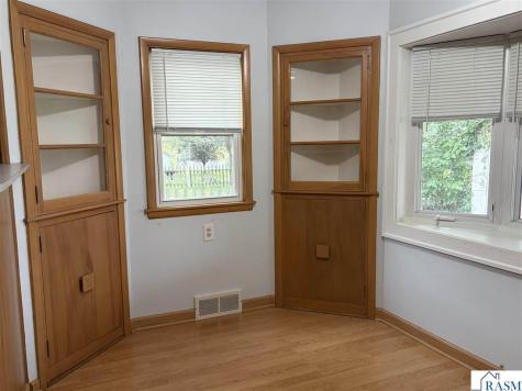 1008 Broadway Street South New Ulm MN 56073