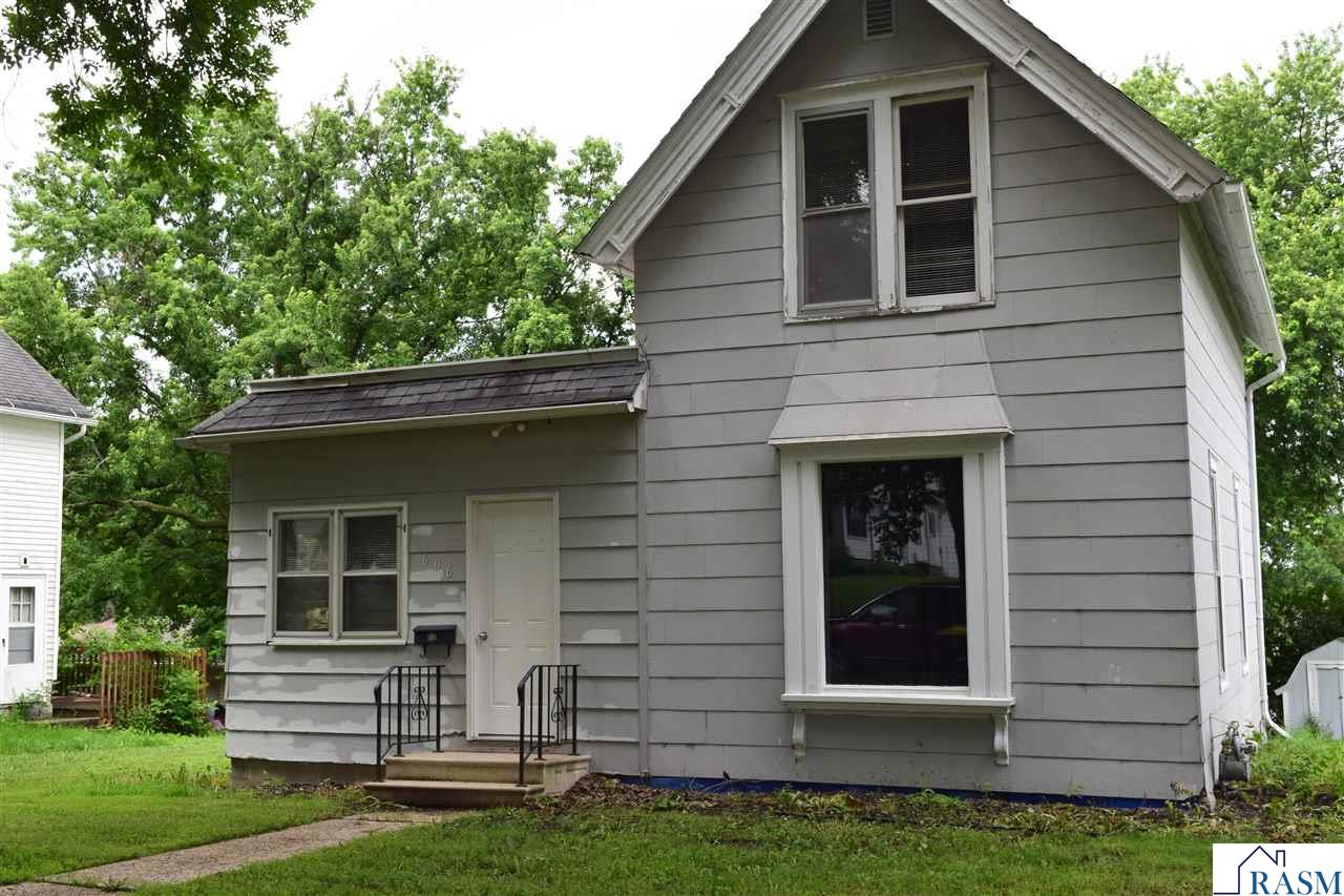 606 S Main Blue Earth MN 56013