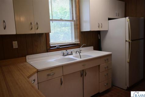 606 S Main Blue Earth MN 56013