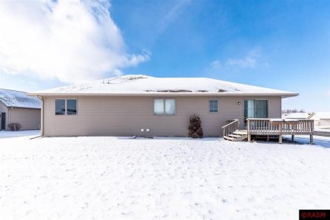 101 Arrowwood Court Mankato MN 56001