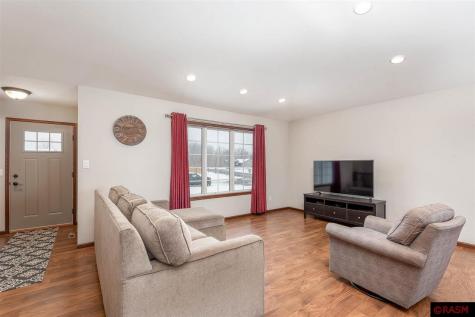 101 Arrowwood Court Mankato MN 56001