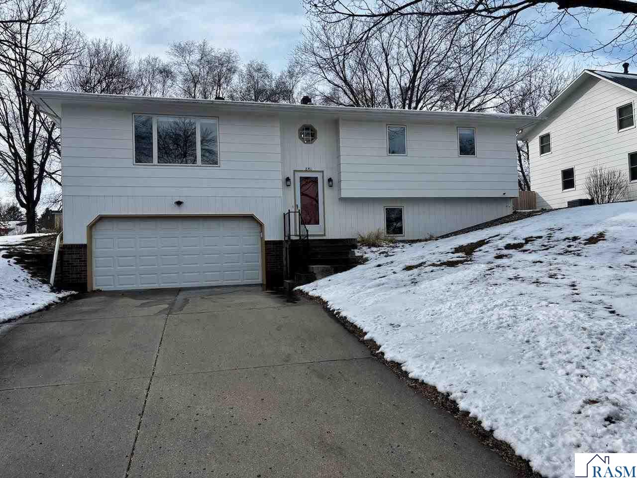 840 N 9th Street St. Peter MN 56082