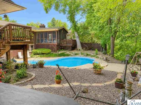1535 Nottingham Drive North Mankato MN 56003