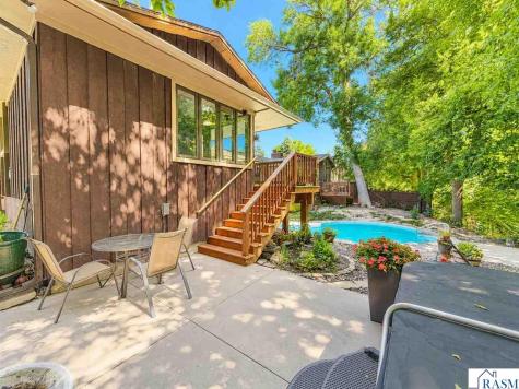 1535 Nottingham Drive North Mankato MN 56003