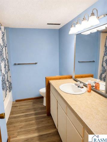 1535 Nottingham Drive North Mankato MN 56003