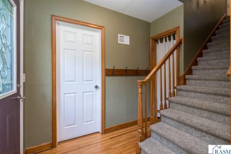 50 Marquette Avenue North Mankato MN 56003