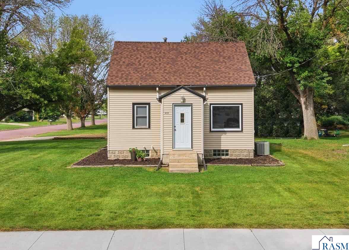 412 S Central Avenue Mapleton MN 56065