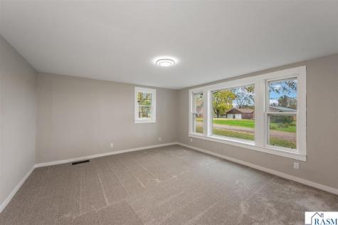 306 SE 5th Avenue Mapleton MN 56065