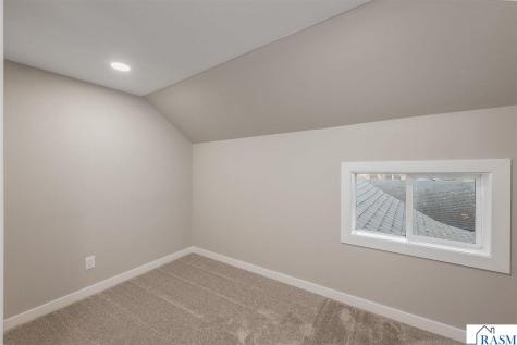 306 SE 5th Avenue Mapleton MN 56065