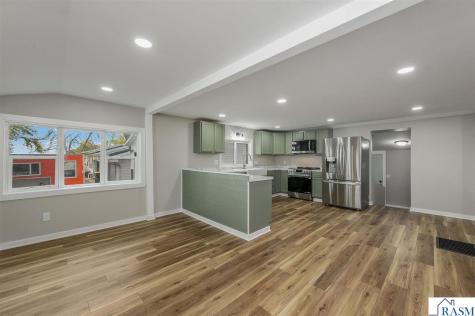 306 SE 5th Avenue Mapleton MN 56065