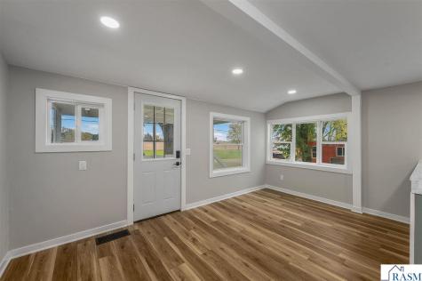 306 SE 5th Avenue Mapleton MN 56065