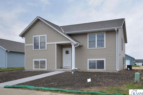 2113 Lunden Street St. Peter MN 56082