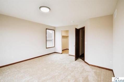 2113 Lunden Street St. Peter MN 56082
