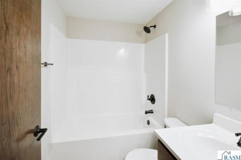 2113 Lunden Street St. Peter MN 56082