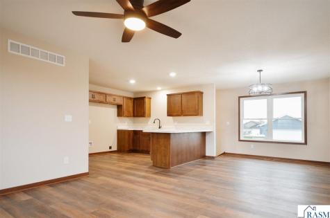2113 Lunden Street St. Peter MN 56082