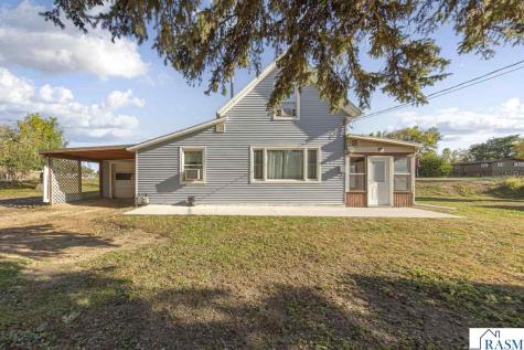 402 N Main Street Lake Crystal MN 56055
