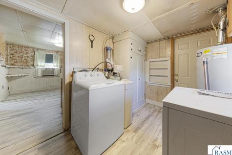 402 N Main Street Lake Crystal MN 56055
