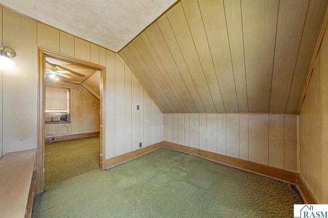 402 N Main Street Lake Crystal MN 56055