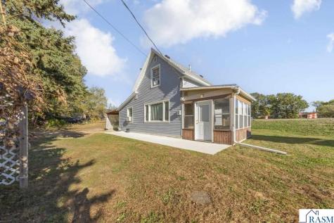 402 N Main Street Lake Crystal MN 56055