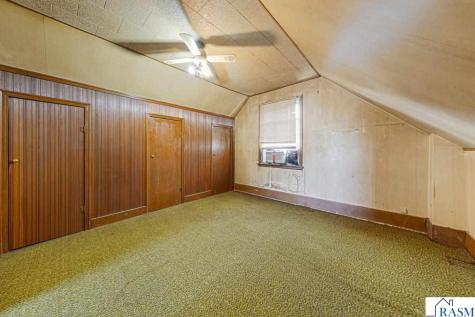402 N Main Street Lake Crystal MN 56055