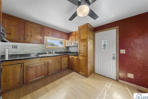 1518 4th Avenue Mankato MN 56001