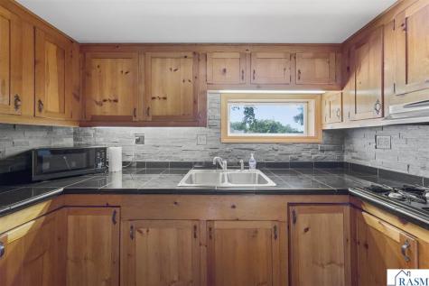 1518 4th Avenue Mankato MN 56001