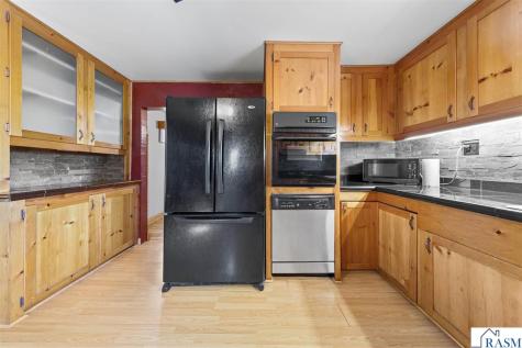 1518 4th Avenue Mankato MN 56001