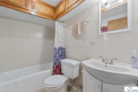 1518 4th Avenue Mankato MN 56001