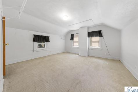 1518 4th Avenue Mankato MN 56001