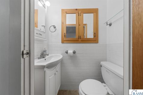 1518 4th Avenue Mankato MN 56001