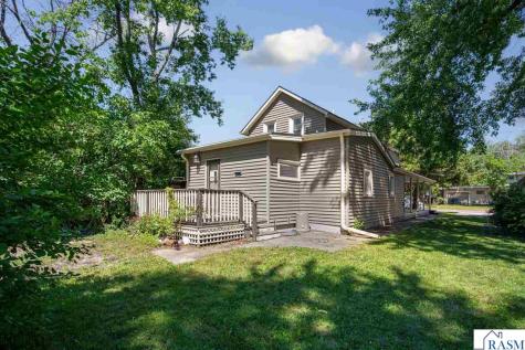 1518 4th Avenue Mankato MN 56001