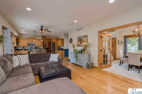 137 Victoria Boulevard Mankato MN 56001