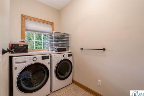 137 Victoria Boulevard Mankato MN 56001