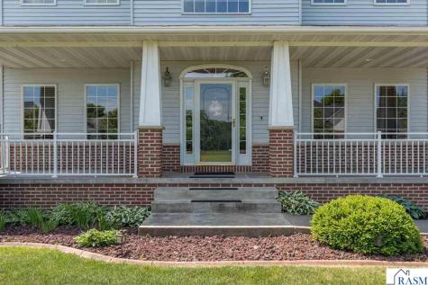 137 Victoria Boulevard Mankato MN 56001